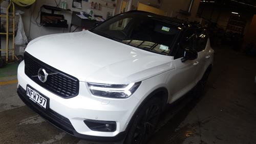 VOLVO XC40 STATIONWAGON 2017-CURRENT